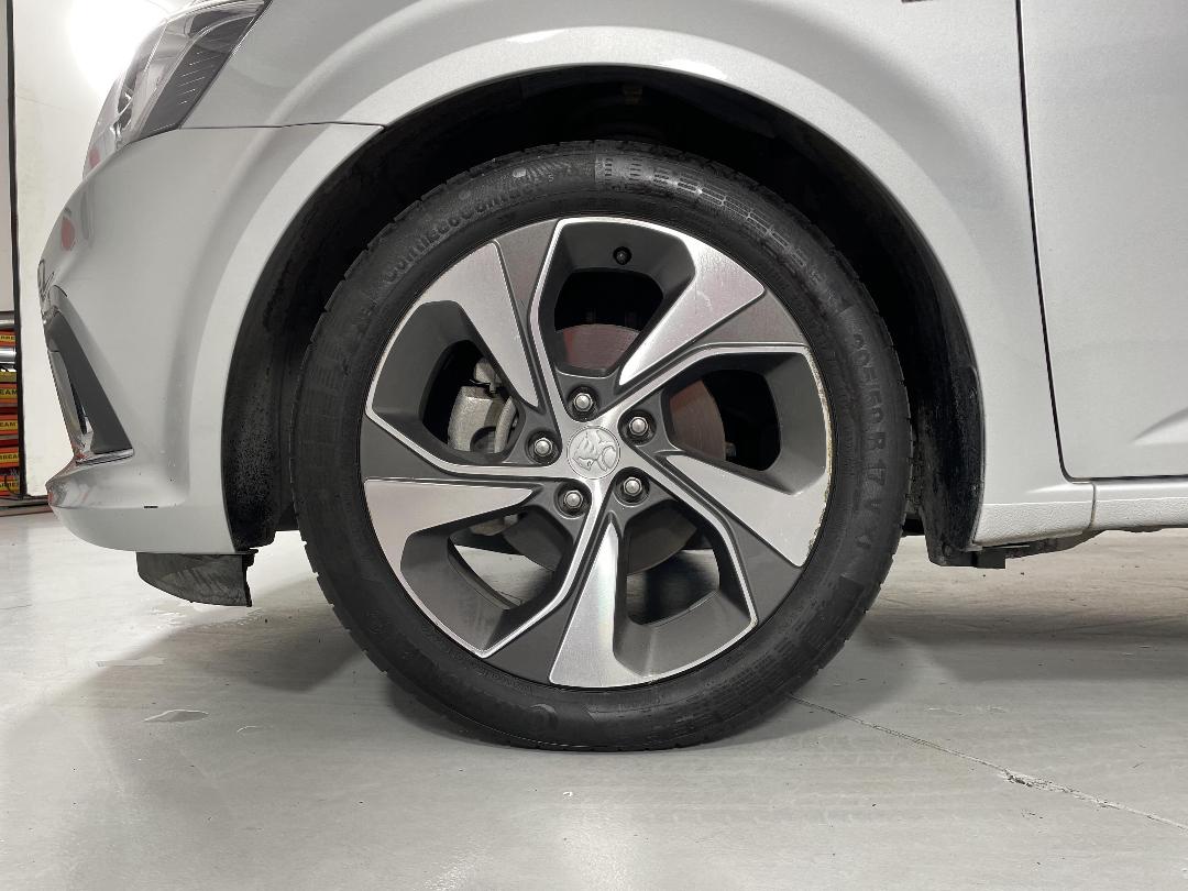 Photo '10' of Holden Barina