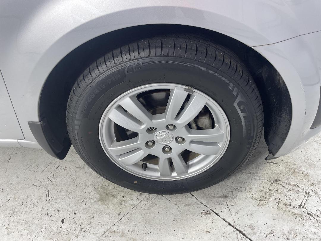 Photo '9' of Holden Barina Photo '9' of Holden Barina