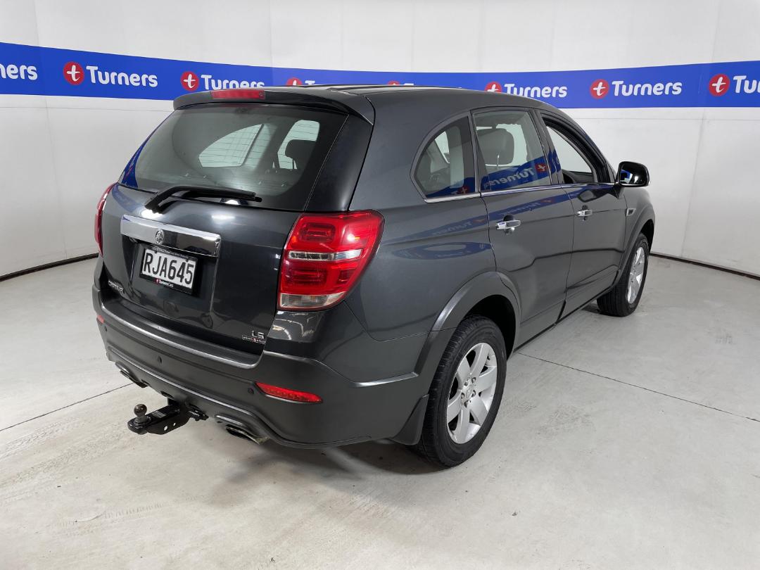 Photo '7' of Holden Captiva 7