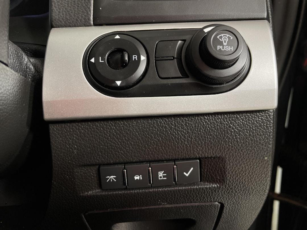 Photo '25' of Holden Captiva 7