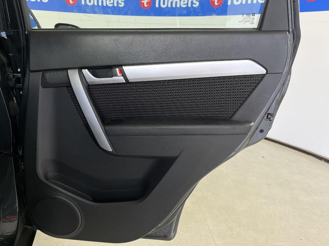 Photo '19' of Holden Captiva 7