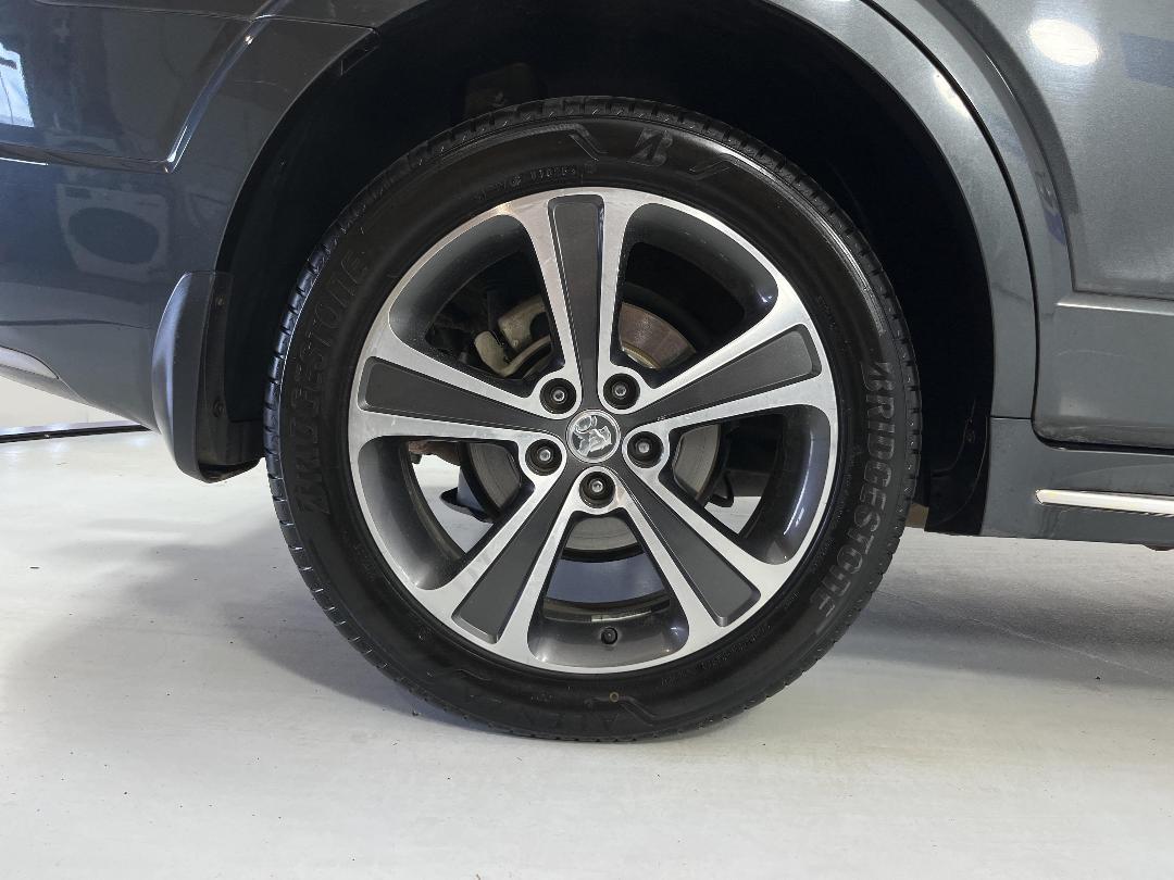 Photo '12' of Holden Captiva 7