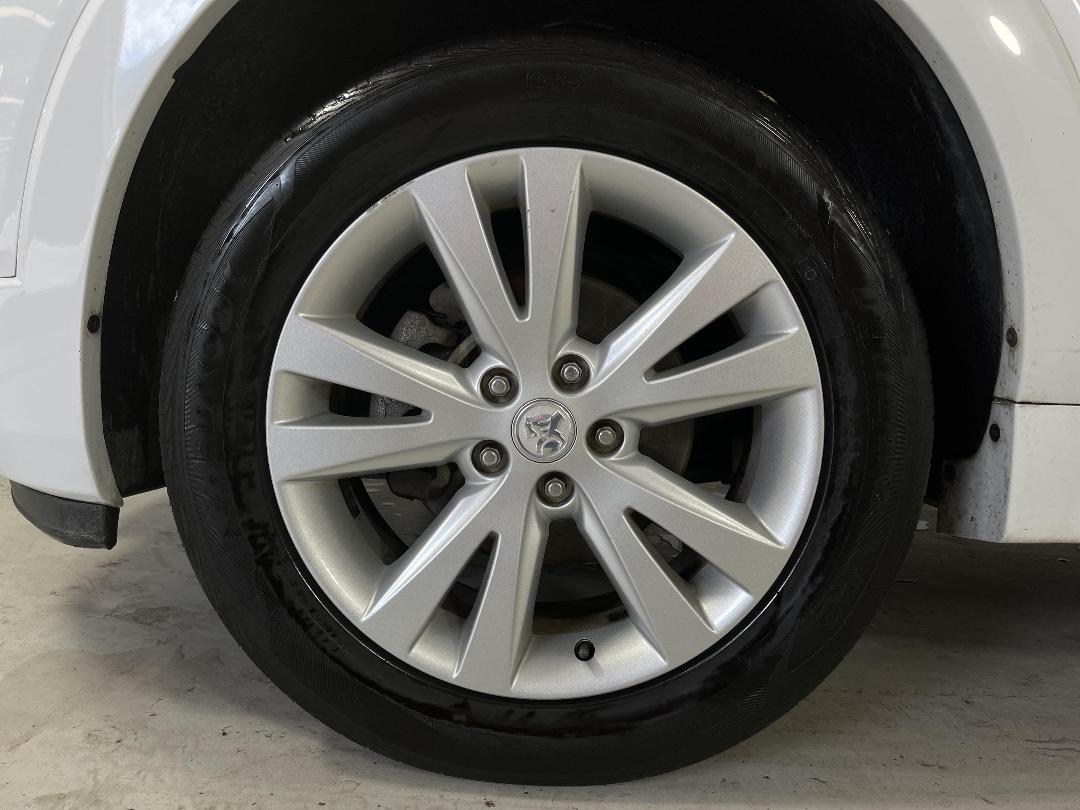 Photo '10' of Holden Captiva 7