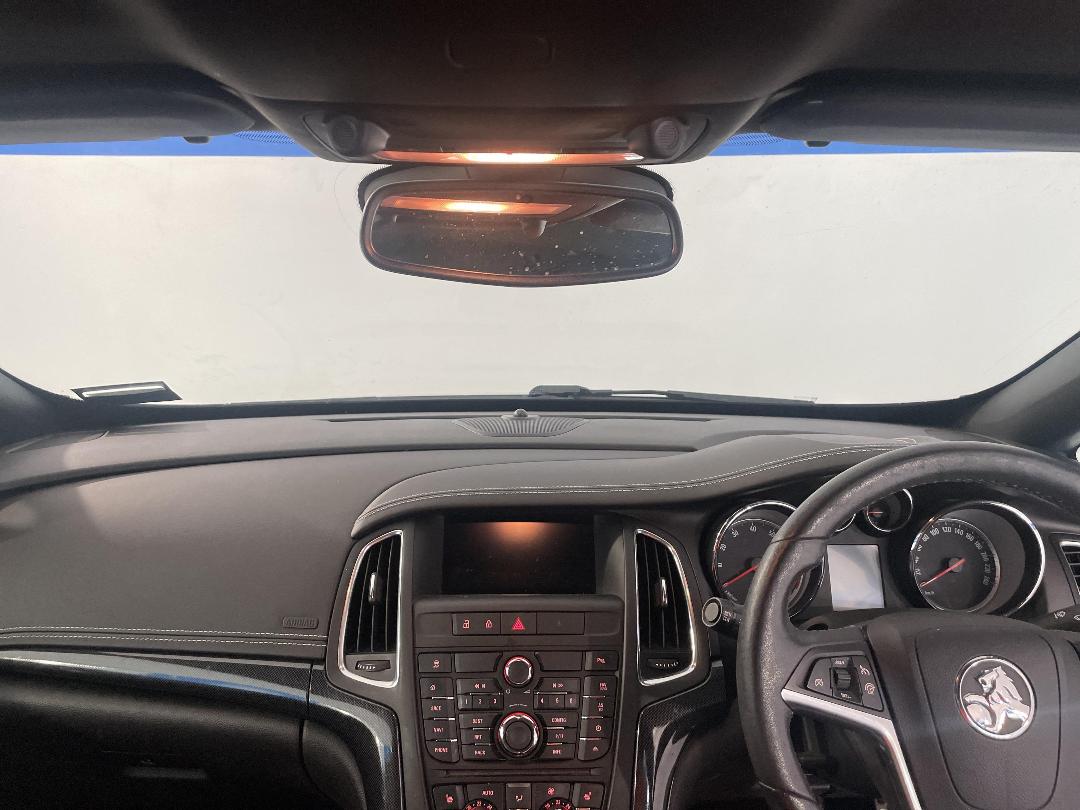 Photo '17' of Holden Cascada