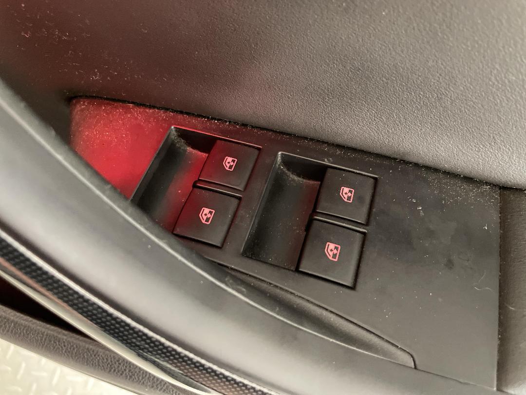 Photo '22' of Holden Cascada