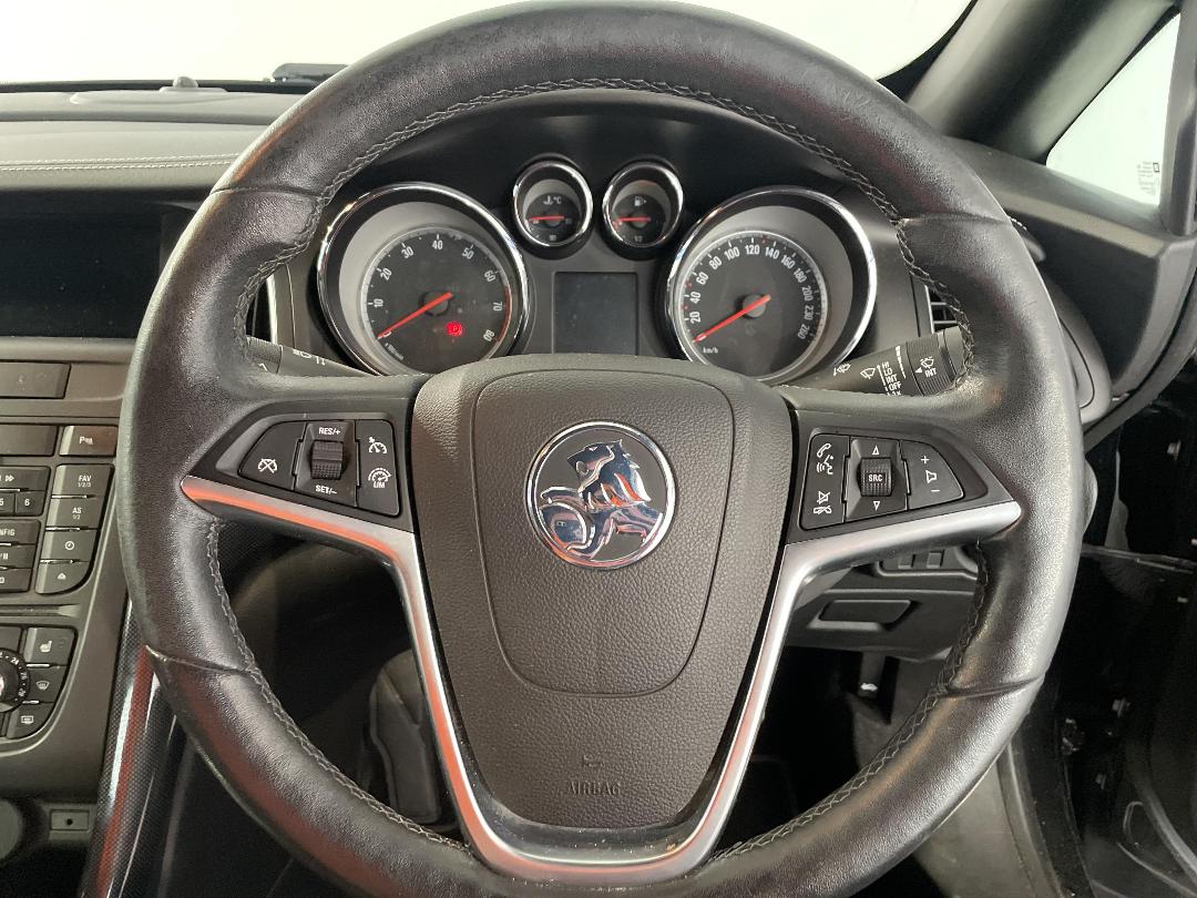 Photo '26' of Holden Cascada