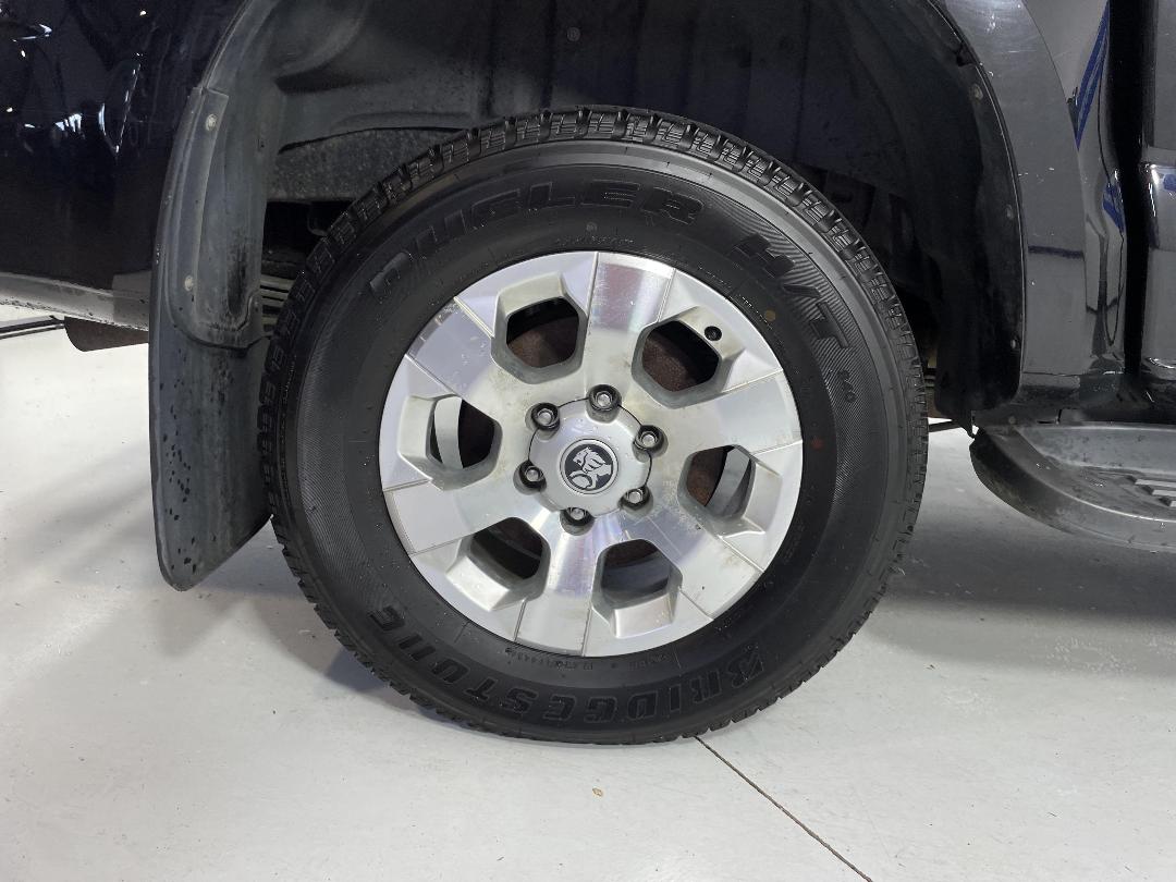 Photo '12' of Holden Colorado