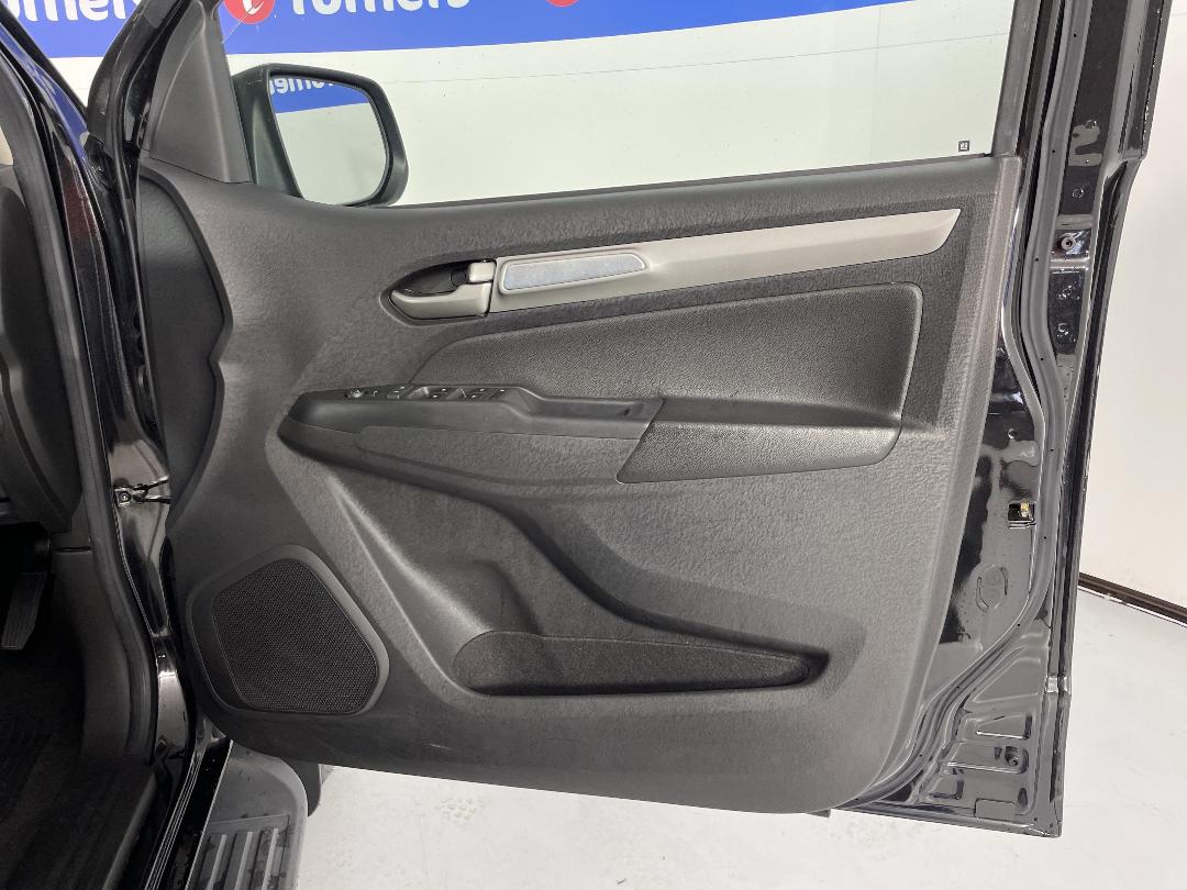 Photo '15' of Holden Colorado