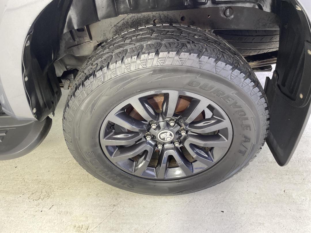 Photo '11' of Holden Colorado