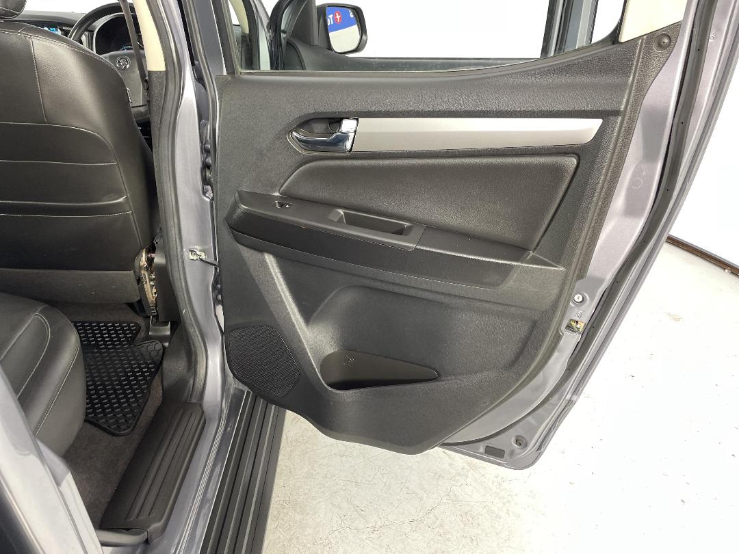 Photo '19' of Holden Colorado