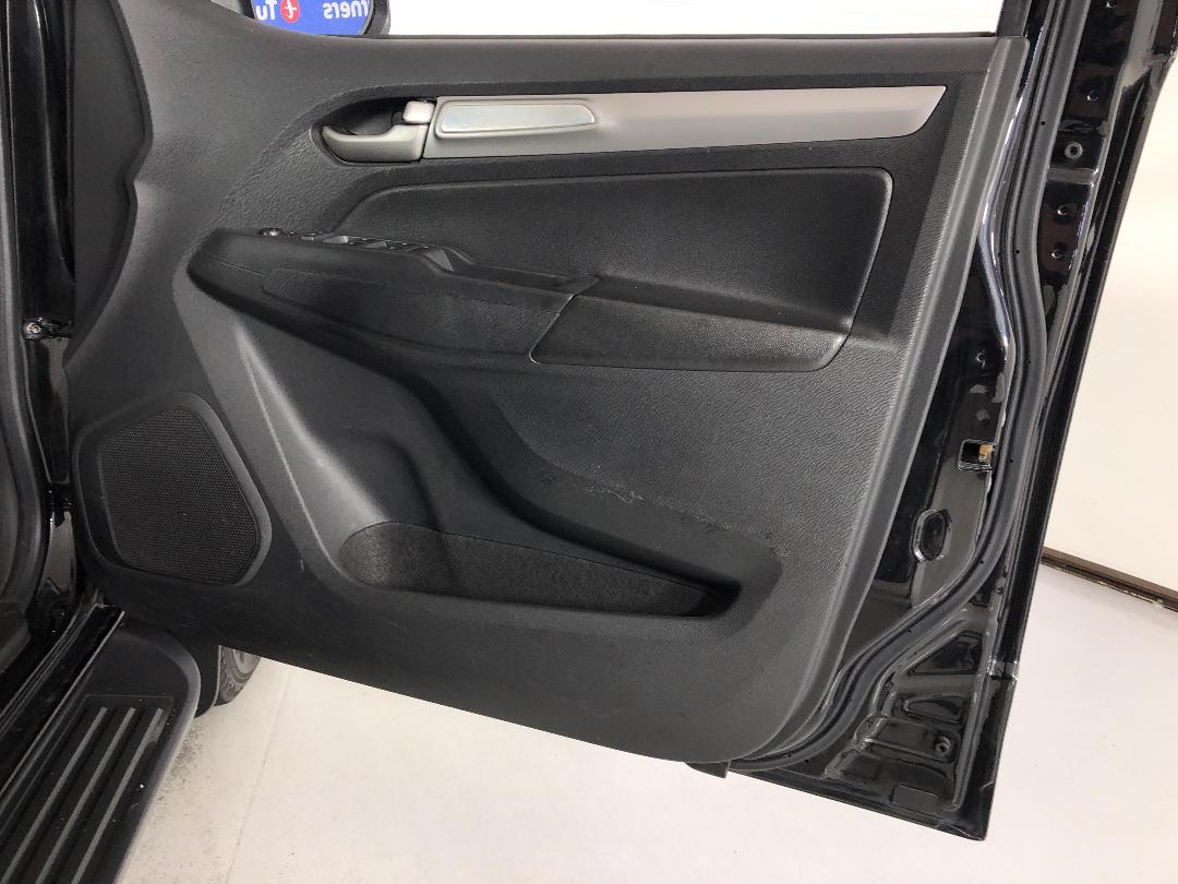 Photo '15' of Holden Colorado