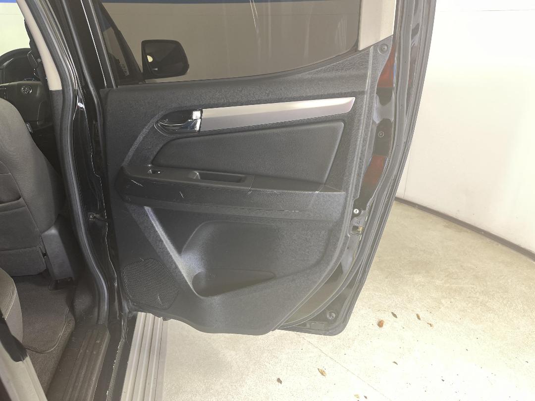 Photo '19' of Holden Colorado