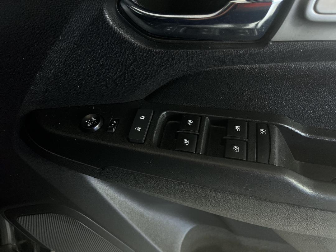 Photo '25' of Holden Colorado