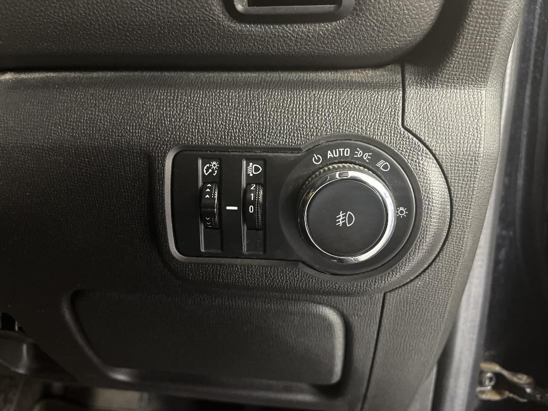 Photo '27' of Holden Colorado