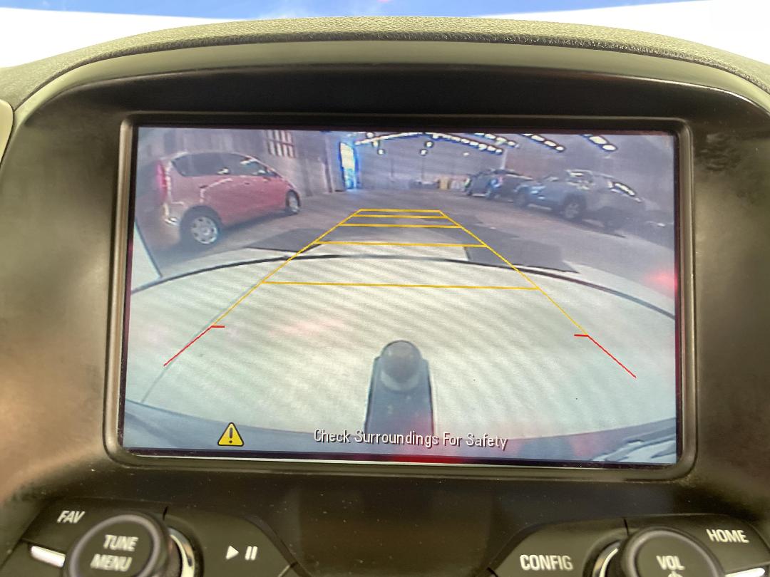 Photo '28' of Holden Commodore Photo '28' of Holden Commodore