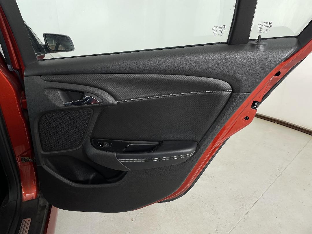 Photo '19' of Holden Commodore