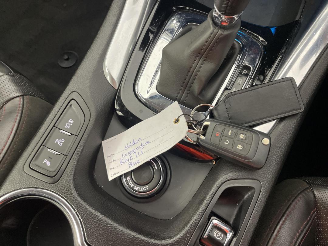 Photo '22' of Holden Commodore