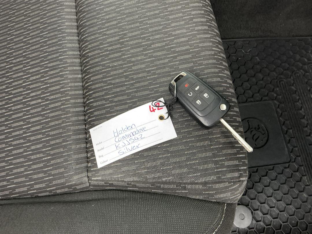 Photo '22' of Holden Commodore