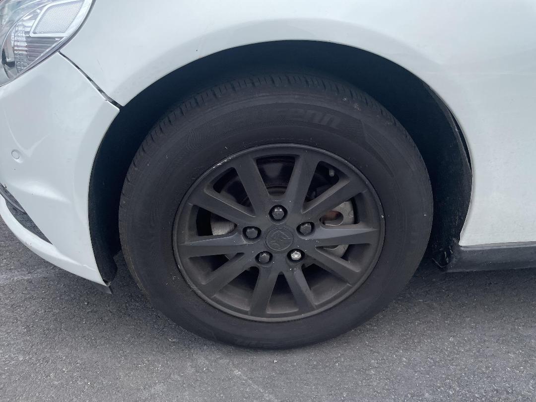 Photo '5' of Holden Commodore VF2 Evoke Photo '5' of Holden Commodore VF2 Evoke