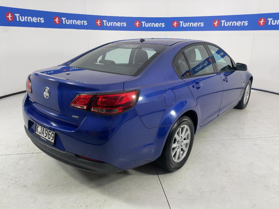 Photo '7' of Holden Commodore Photo '7' of Holden Commodore