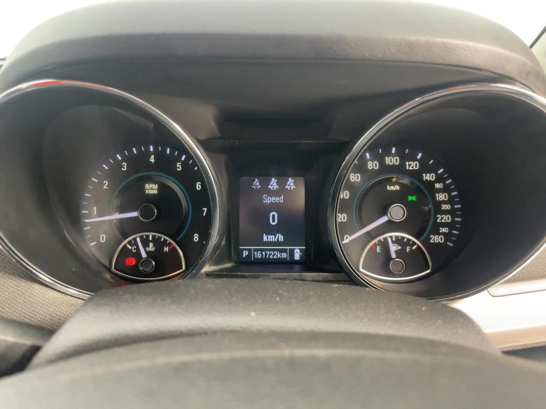 Photo '21' of Holden Commodore Photo '21' of Holden Commodore