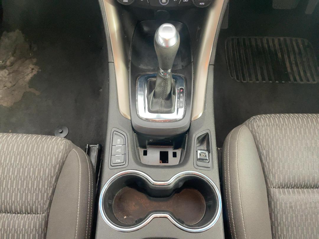 Photo '18' of Holden Commodore Photo '18' of Holden Commodore