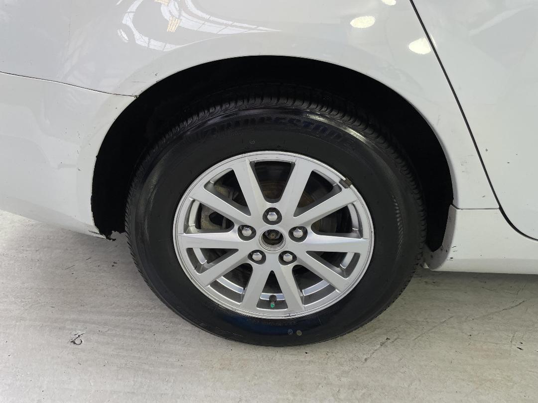 Photo '12' of Holden Commodore