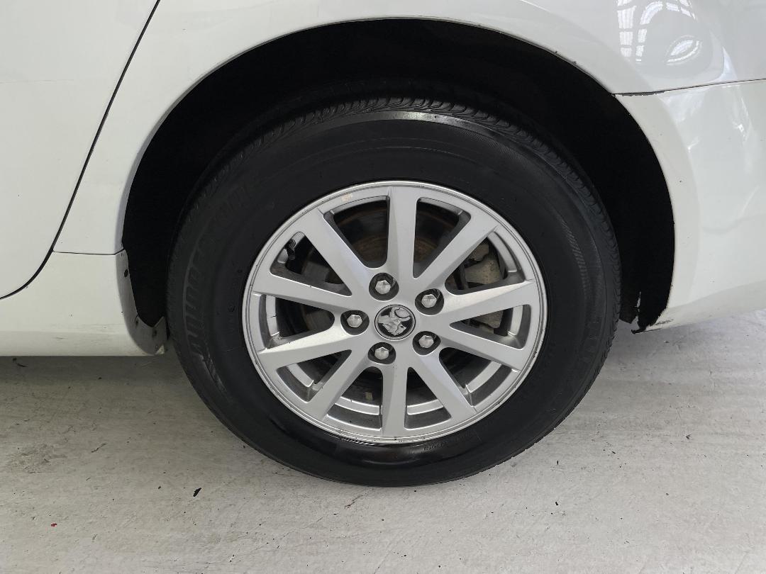 Photo '11' of Holden Commodore