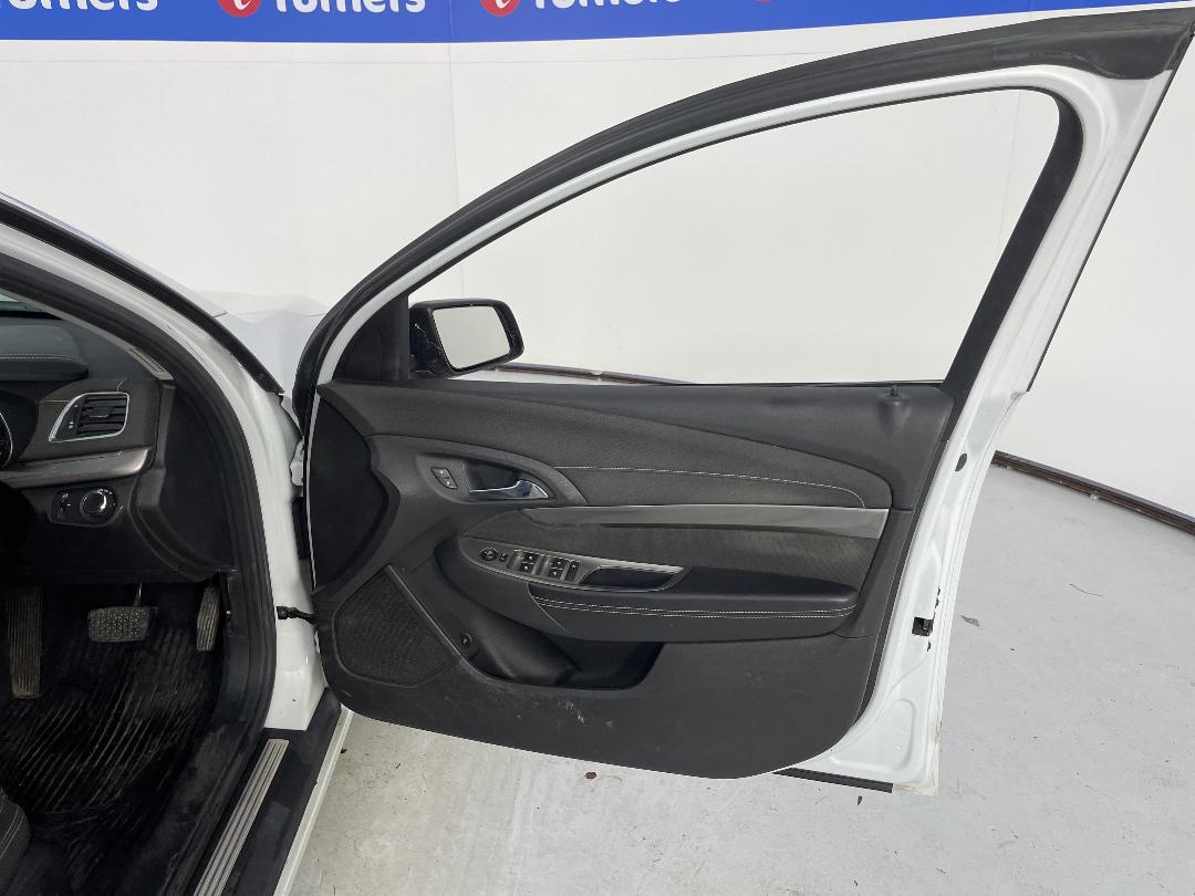 Photo '15' of Holden Commodore