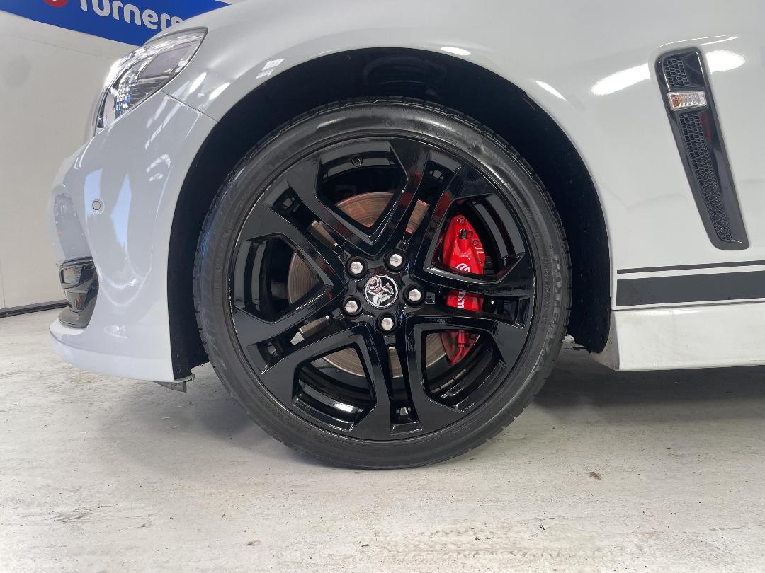 Photo '10' of Holden Commodore Photo '10' of Holden Commodore