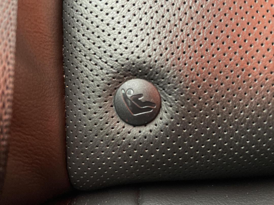 Photo '24' of Holden Commodore Photo '24' of Holden Commodore