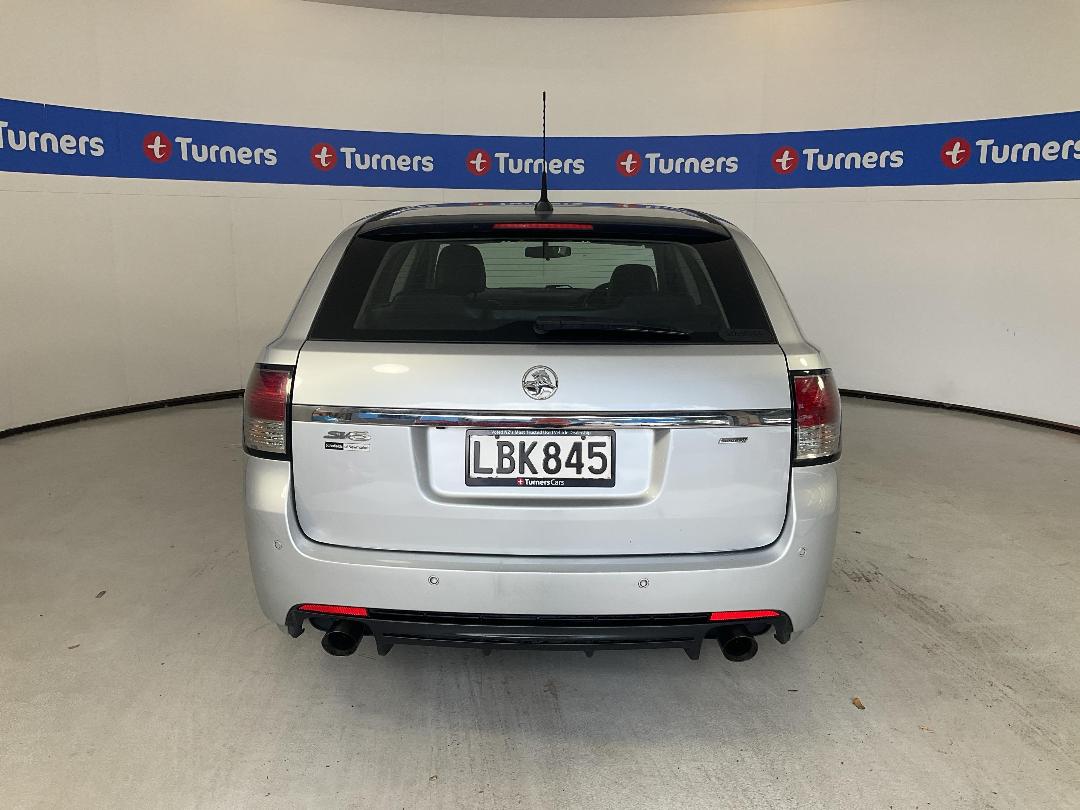 Photo '6' of Holden Commodore