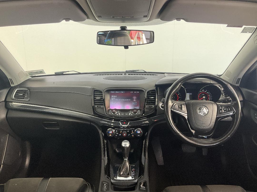 Photo '17' of Holden Commodore