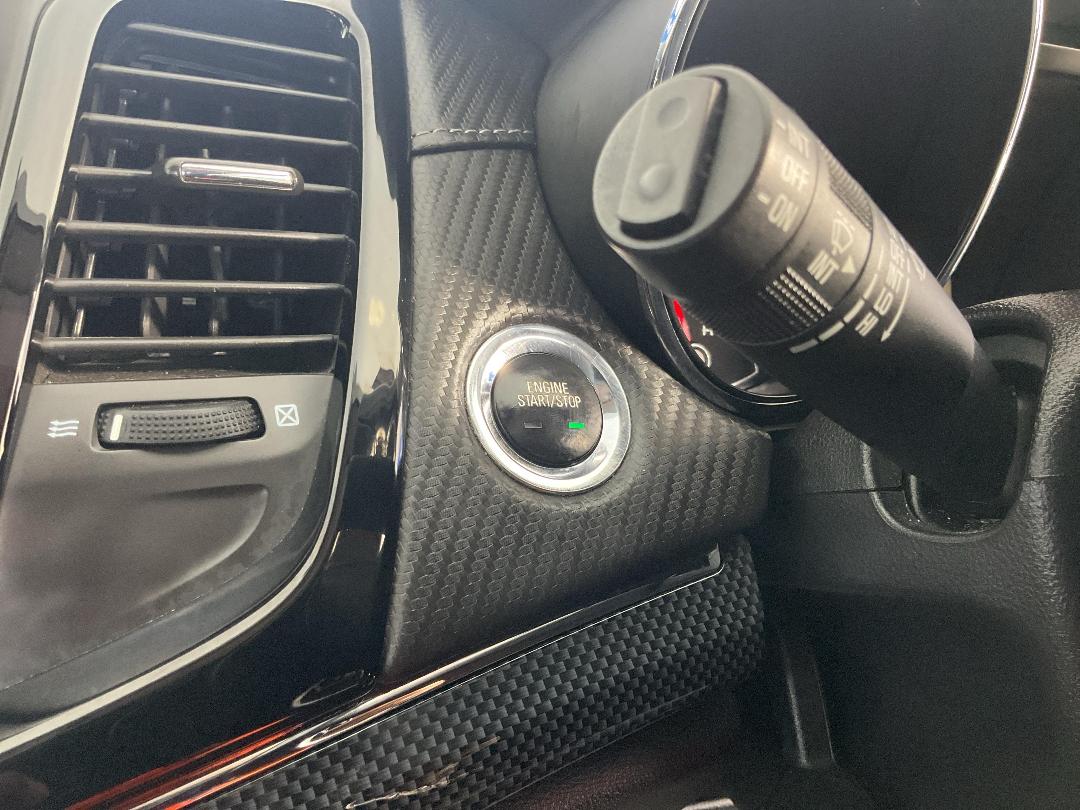 Photo '28' of Holden Commodore