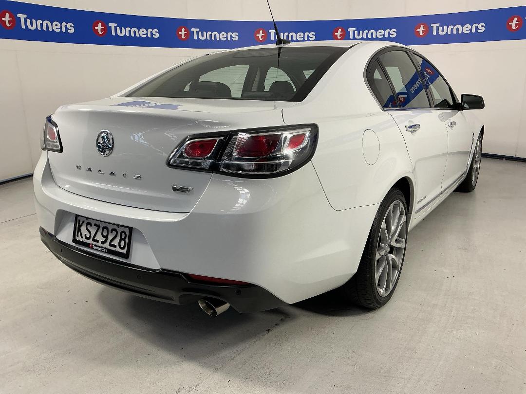 Photo '7' of Holden Commodore Photo '7' of Holden Commodore