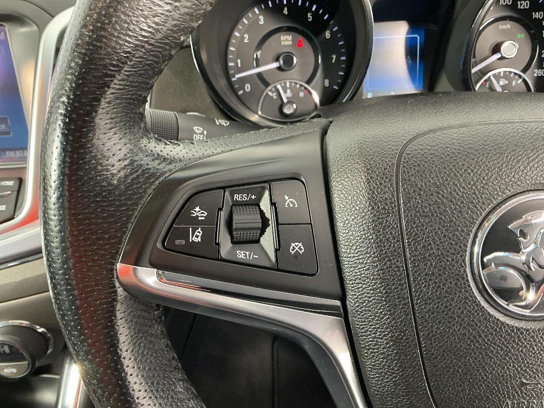 Photo '23' of Holden Commodore Photo '23' of Holden Commodore