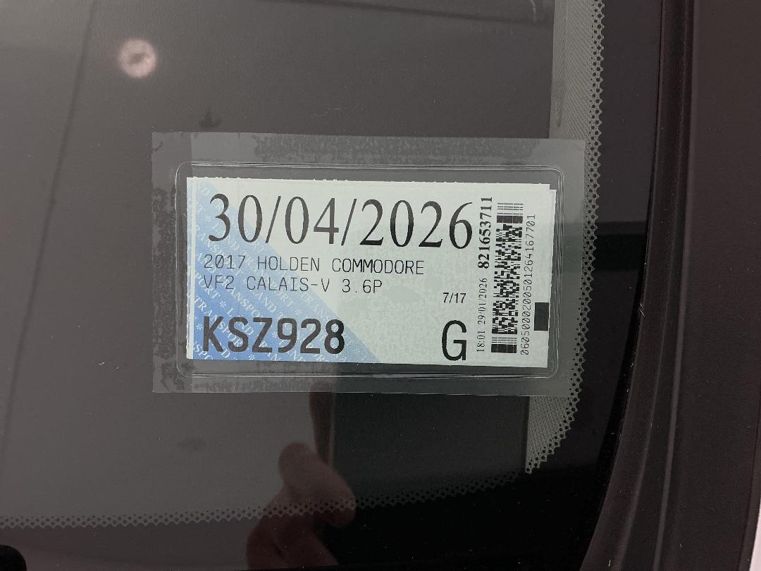 Photo '27' of Holden Commodore Photo '27' of Holden Commodore