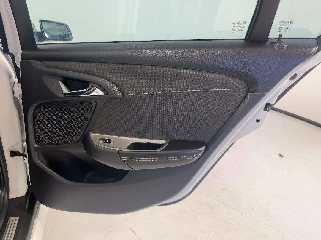 Photo '19' of Holden Commodore