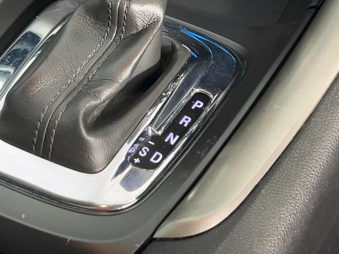 Photo '28' of Holden Commodore