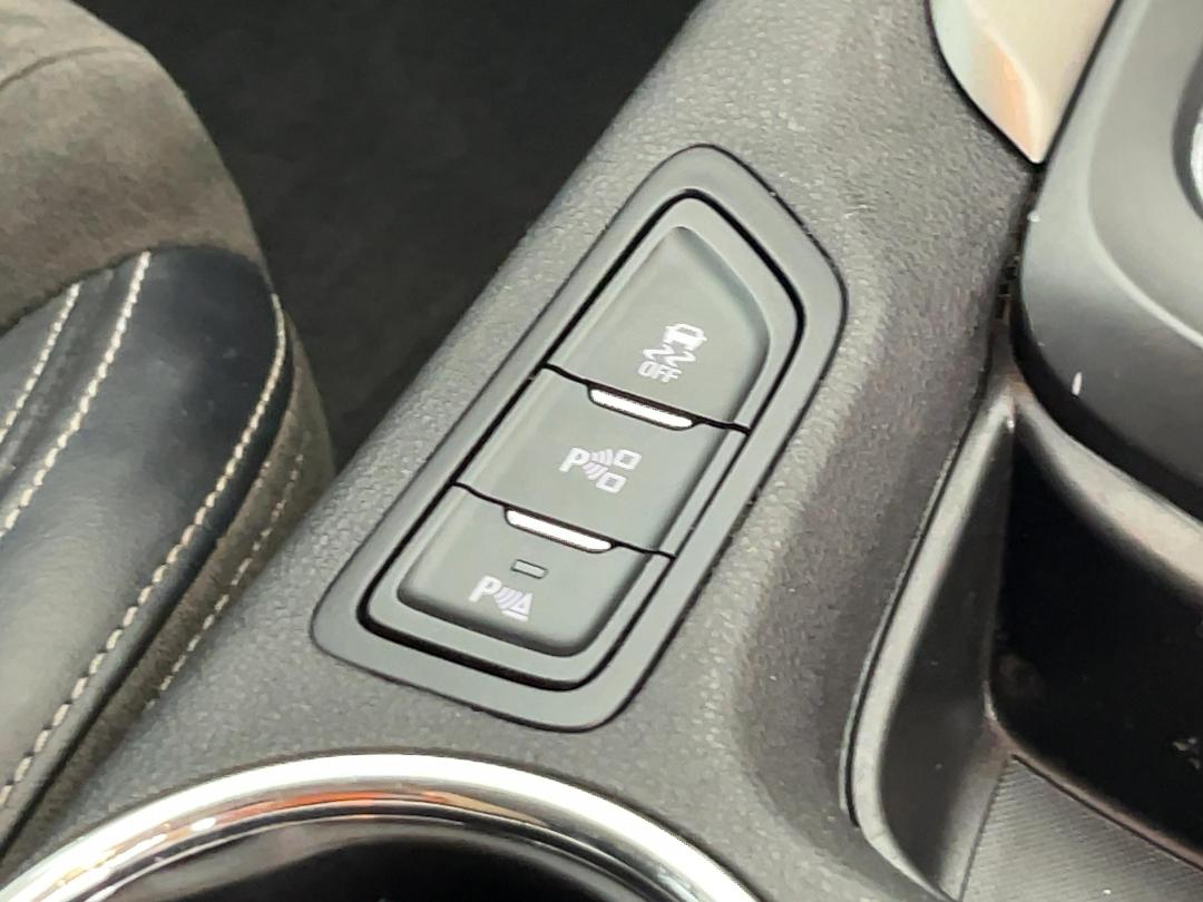 Photo '29' of Holden Commodore