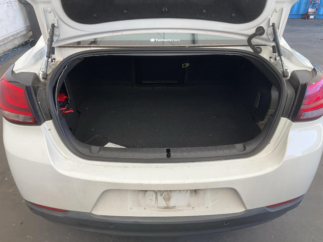 Photo '17' of Holden Commodore VF2 Evoke