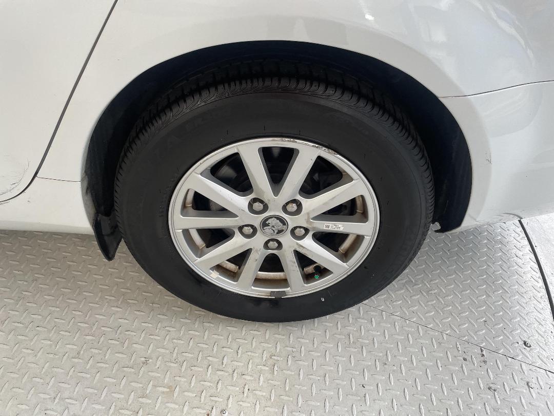 Photo '11' of Holden Commodore