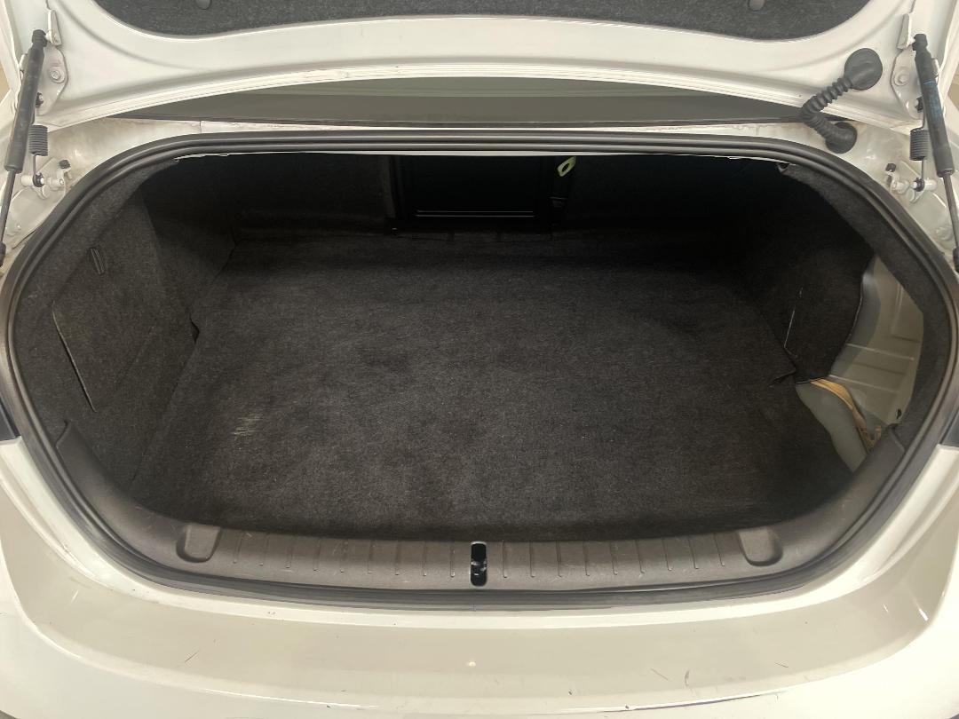 Photo '14' of Holden Commodore