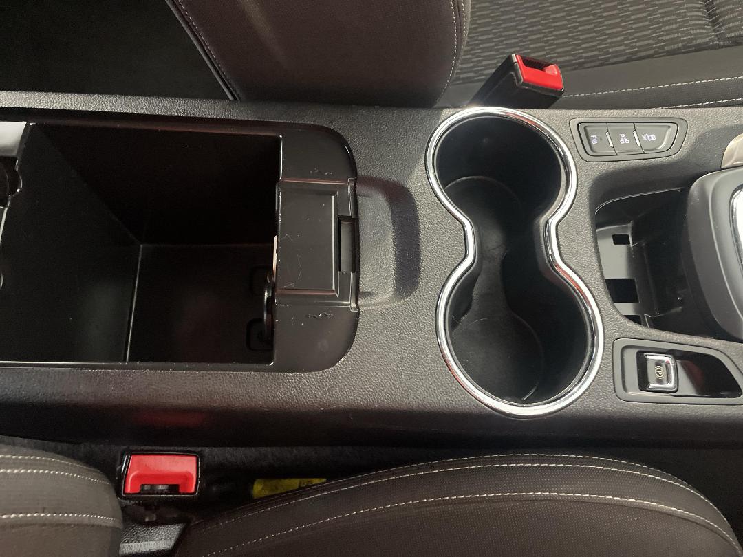 Photo '32' of Holden Commodore