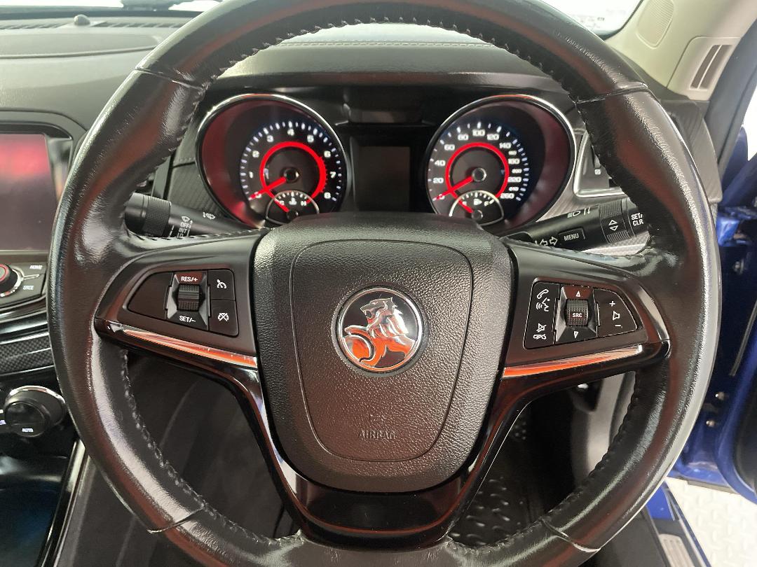 Photo '28' of Holden Commodore Photo '28' of Holden Commodore