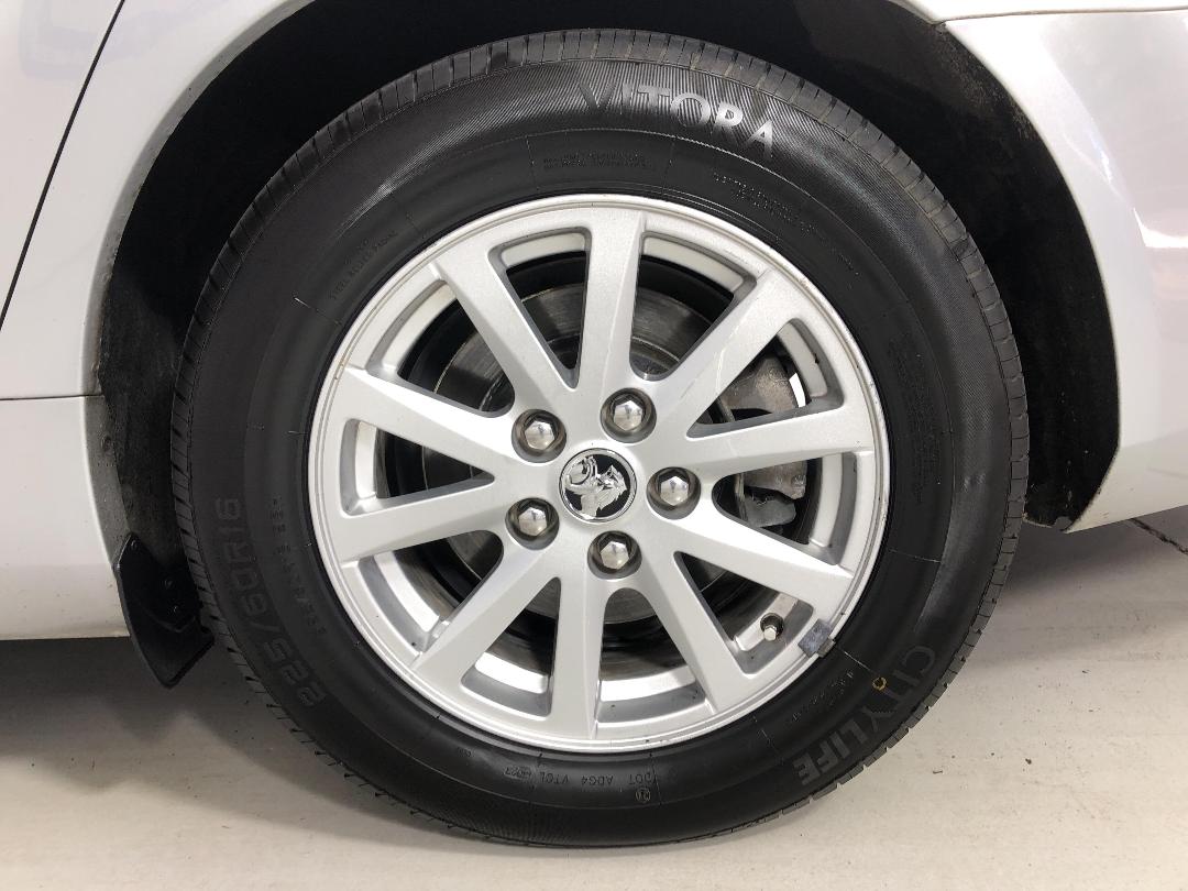 Photo '11' of Holden Commodore