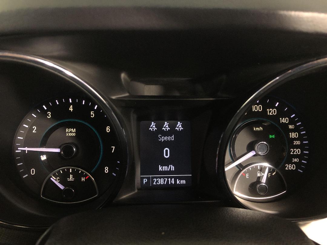 Photo '21' of Holden Commodore