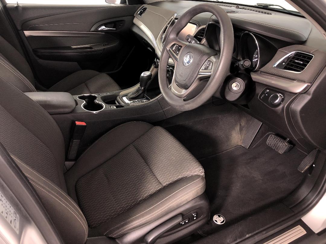 Photo '16' of Holden Commodore