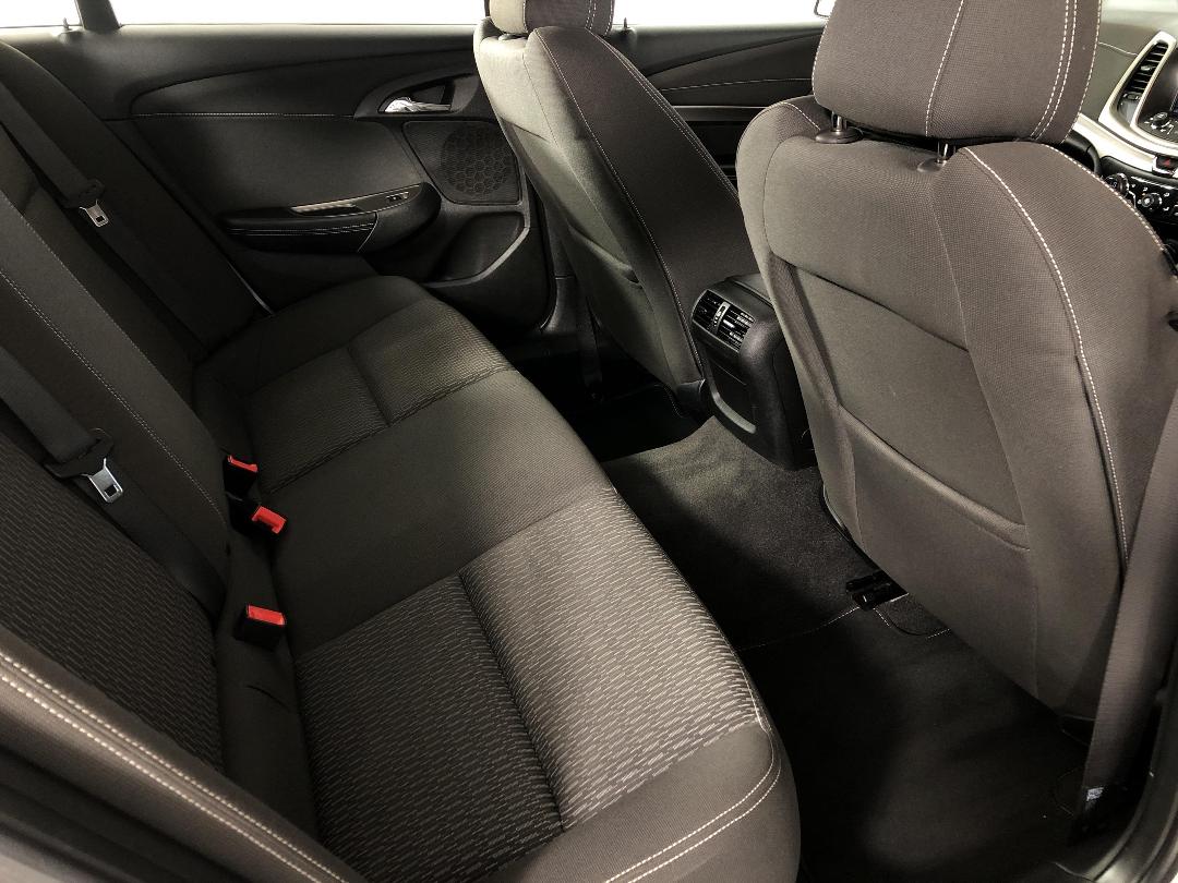 Photo '20' of Holden Commodore