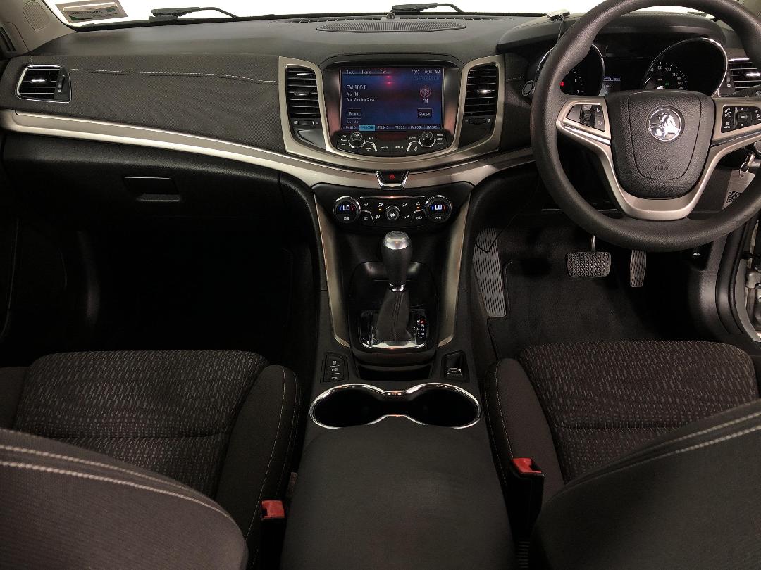 Photo '17' of Holden Commodore